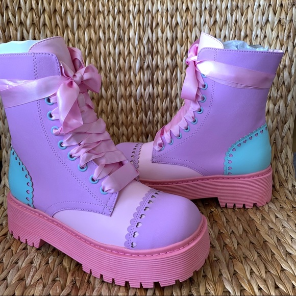 New Sugar Thrillz Bubblegum Party combat Boots - Picture 12 of 12